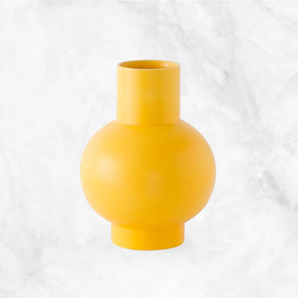 Nicholai Wiig-Hansen - Strøm Vase - Yellow Delivery